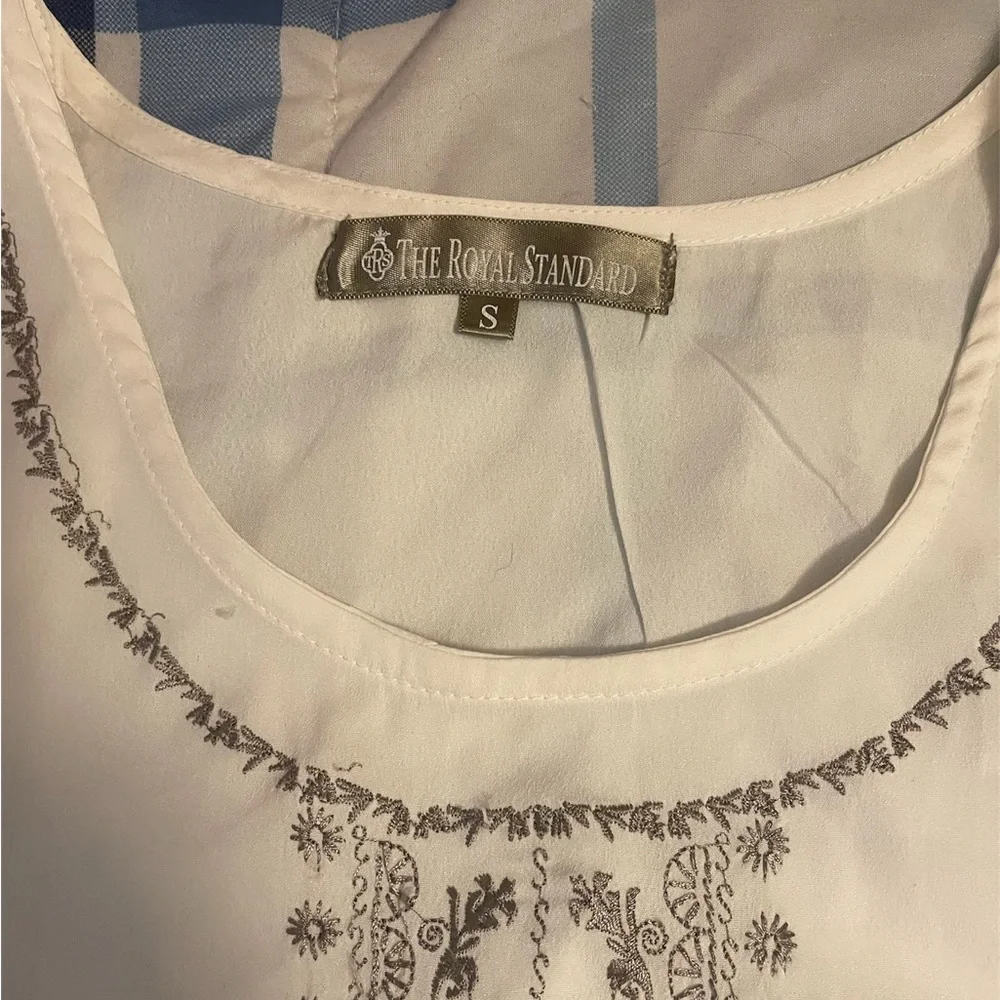 The royal standard white embroidery detail tank top - Picture 3 of 3